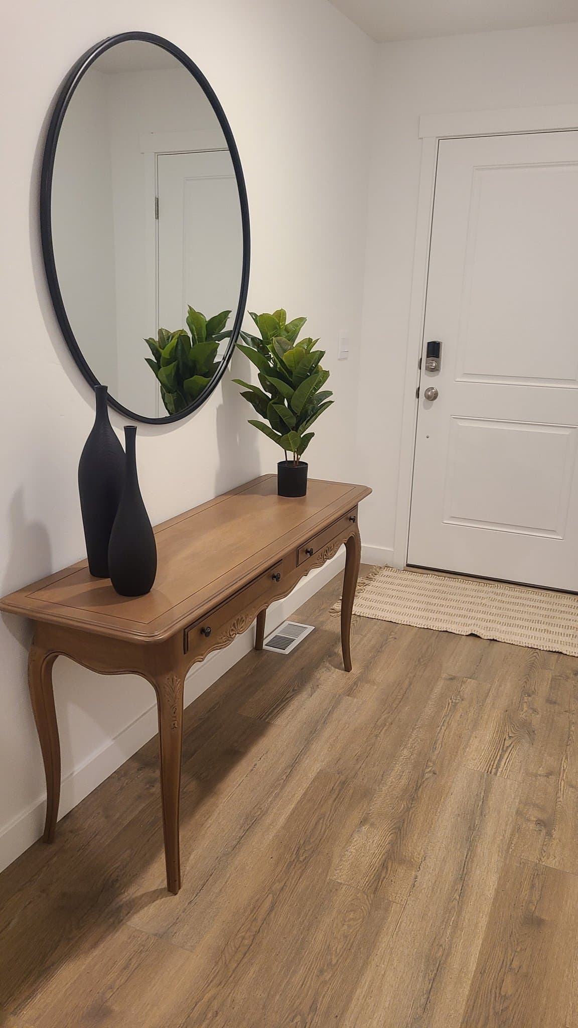 Salem Townhome: 1713 E Albion Dr