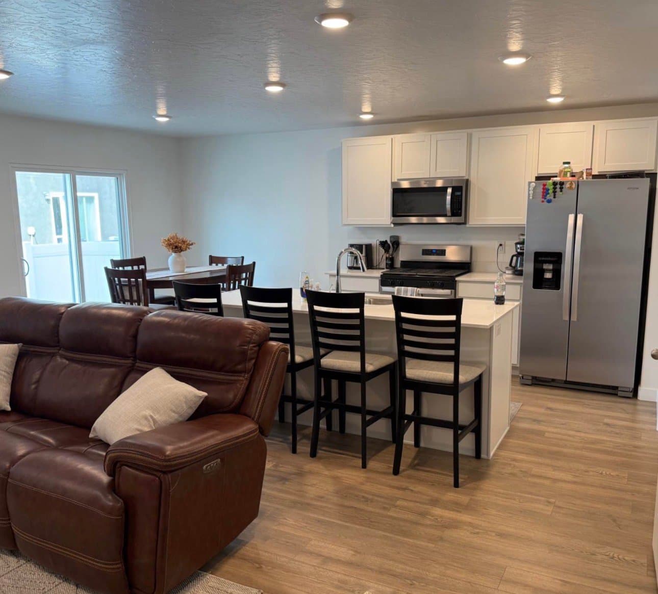Salem Townhome: 1713 E Albion Dr