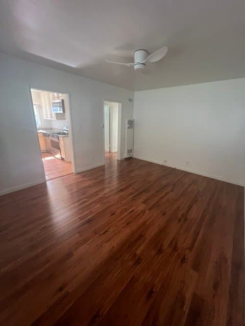 Glendale Multiplex: 620 Alexander St Unit B