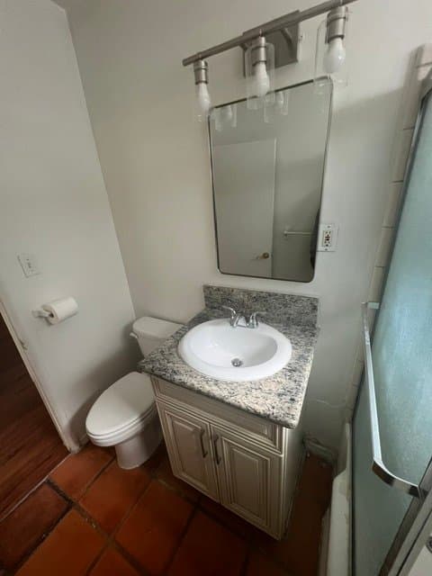 Glendale Multiplex: 620 Alexander St Unit B