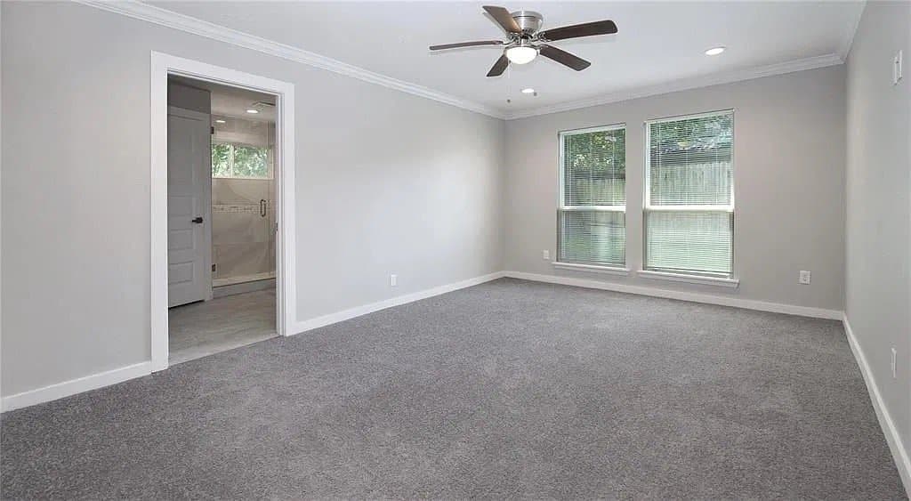 Houston House: 4407 Belle Hollow Dr