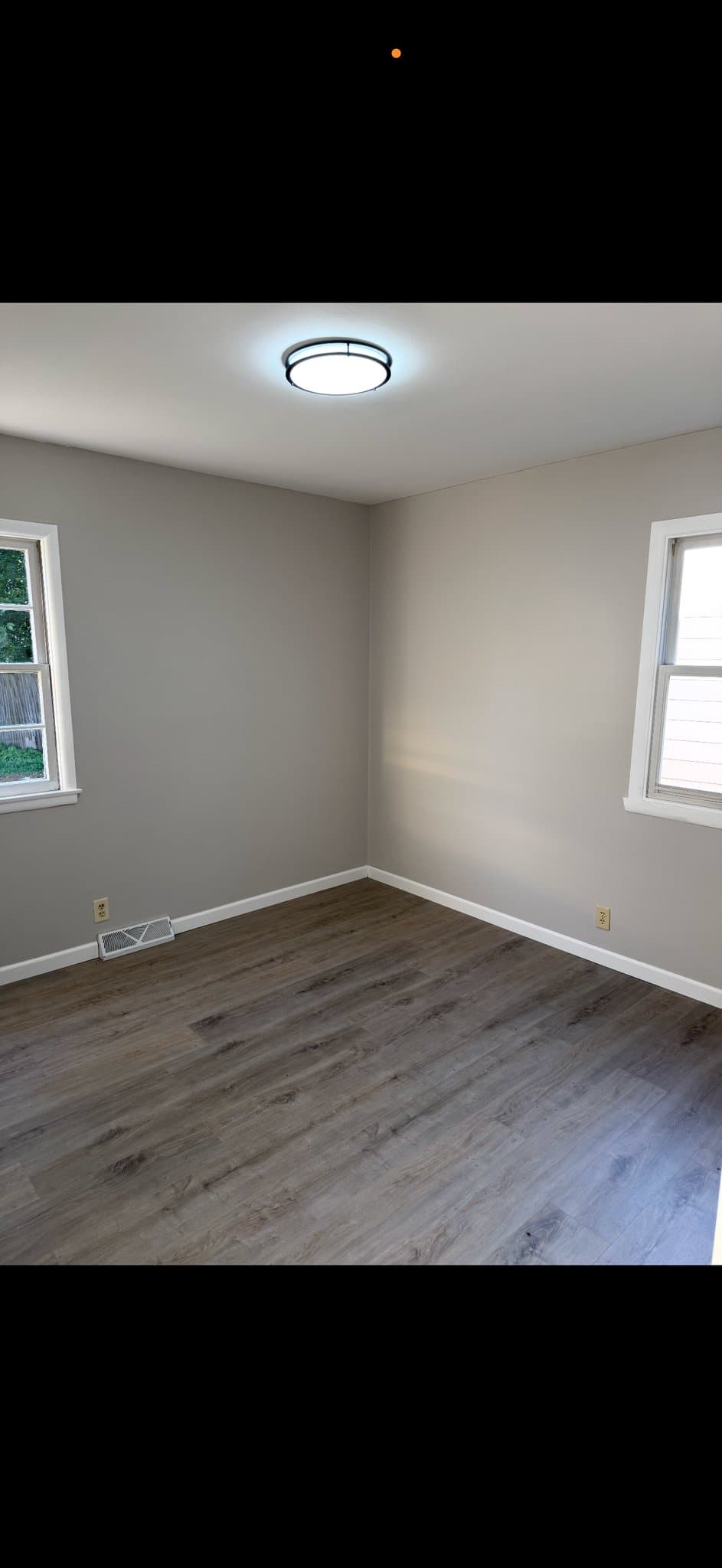 Rockford House: 2021 Springbrook ave