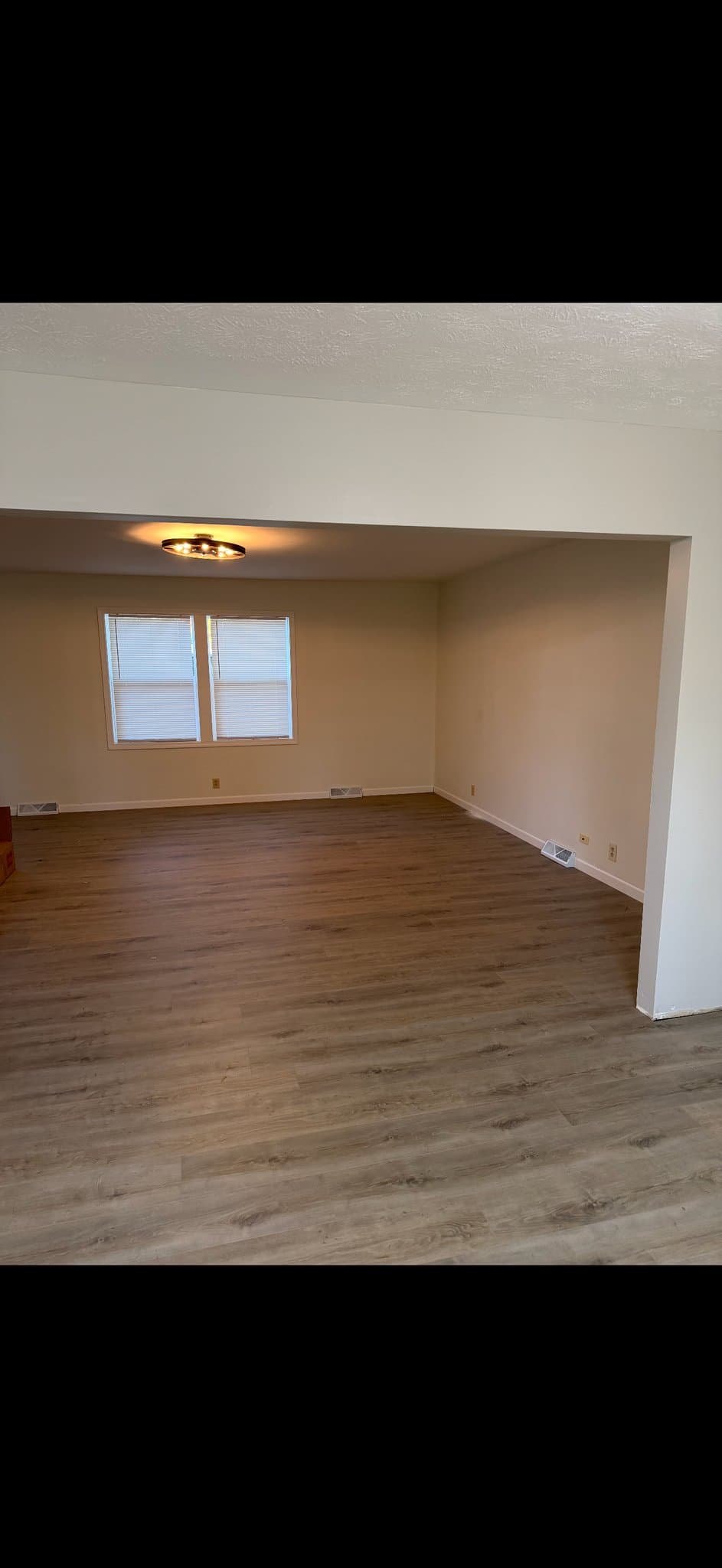 Rockford House: 2021 Springbrook ave