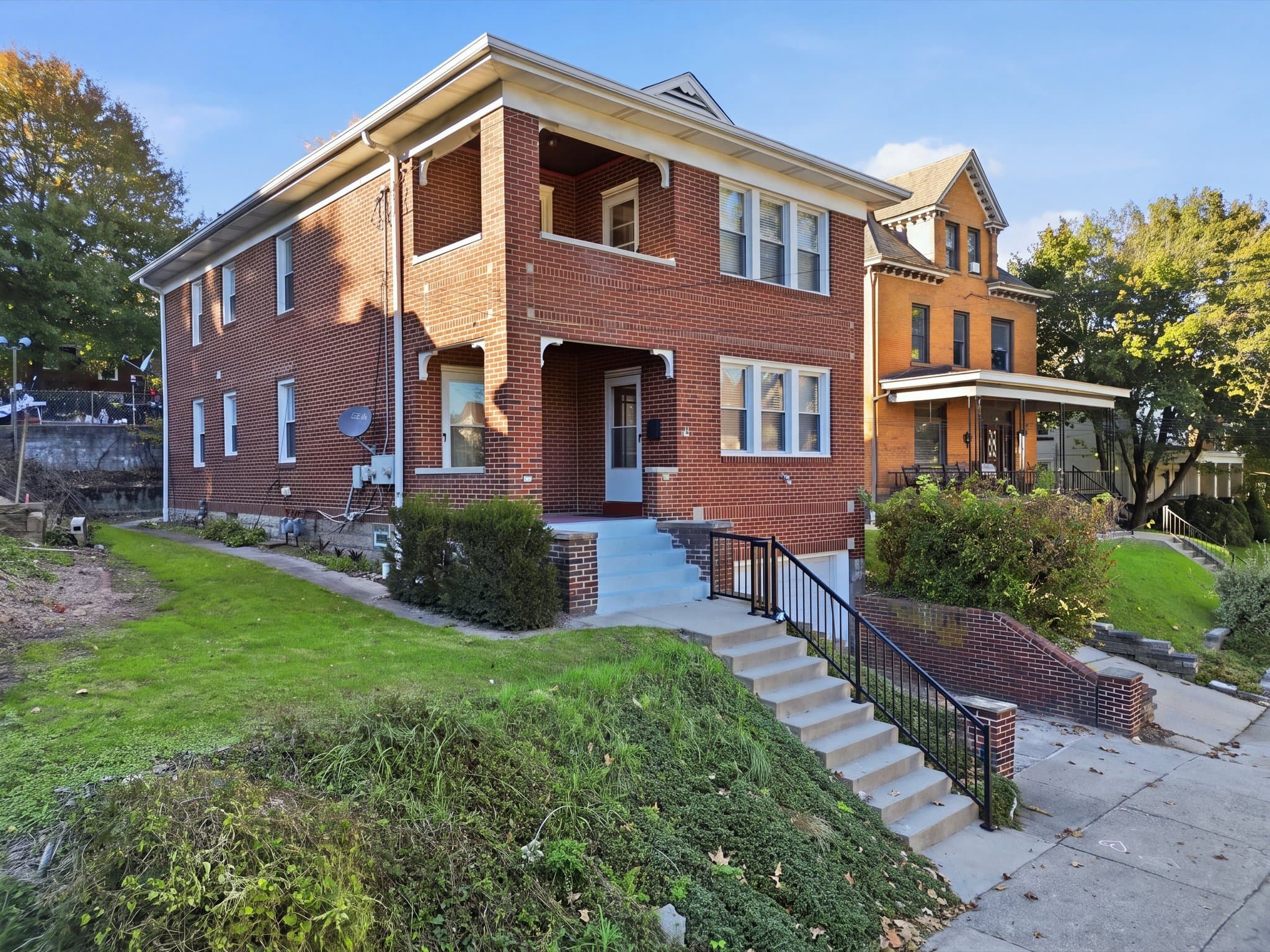 Bellview Multiplex: 17 - 19 N Bryant Ave.