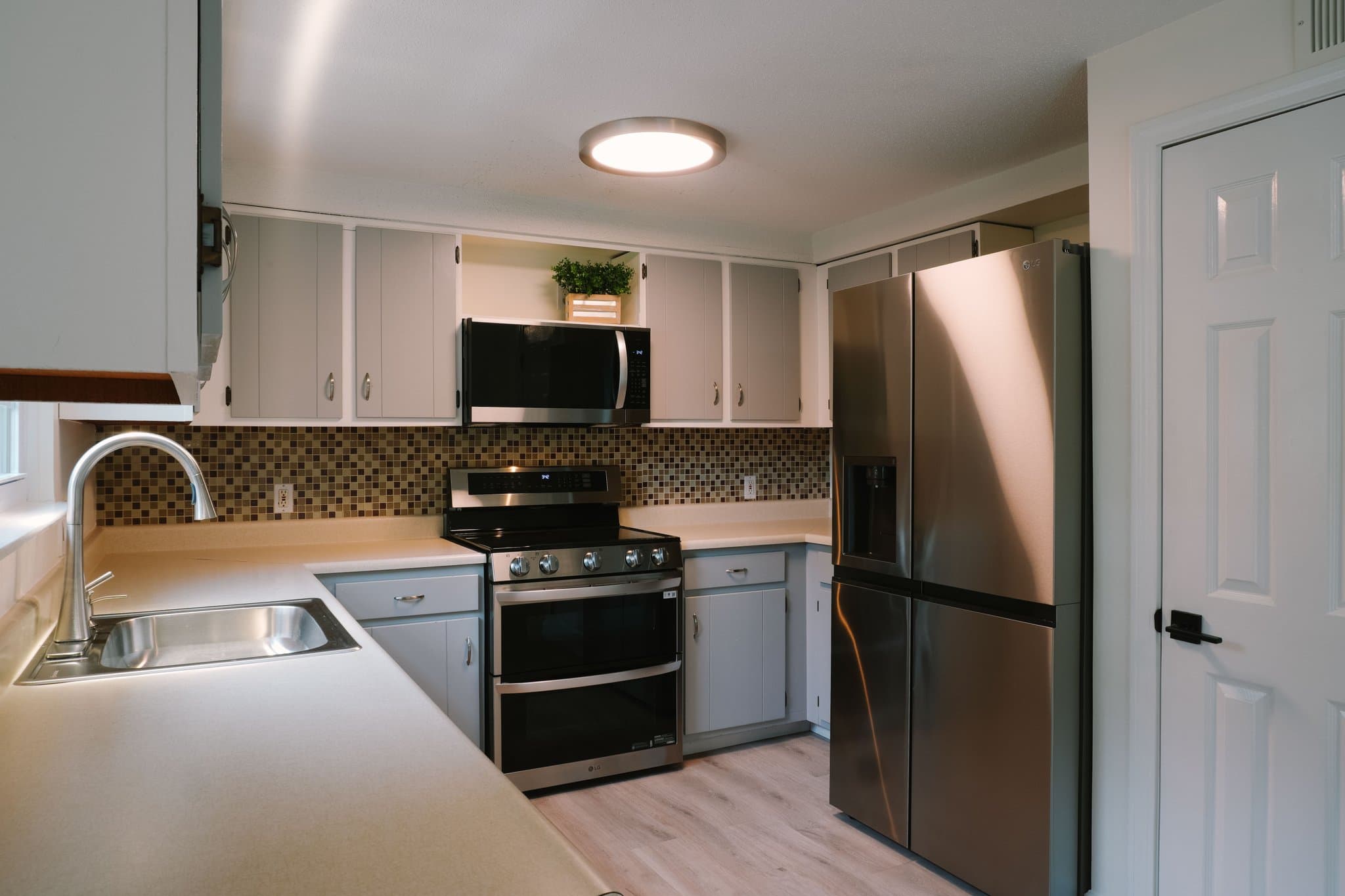 Merrimack Townhome: 20 East Ridge Rd