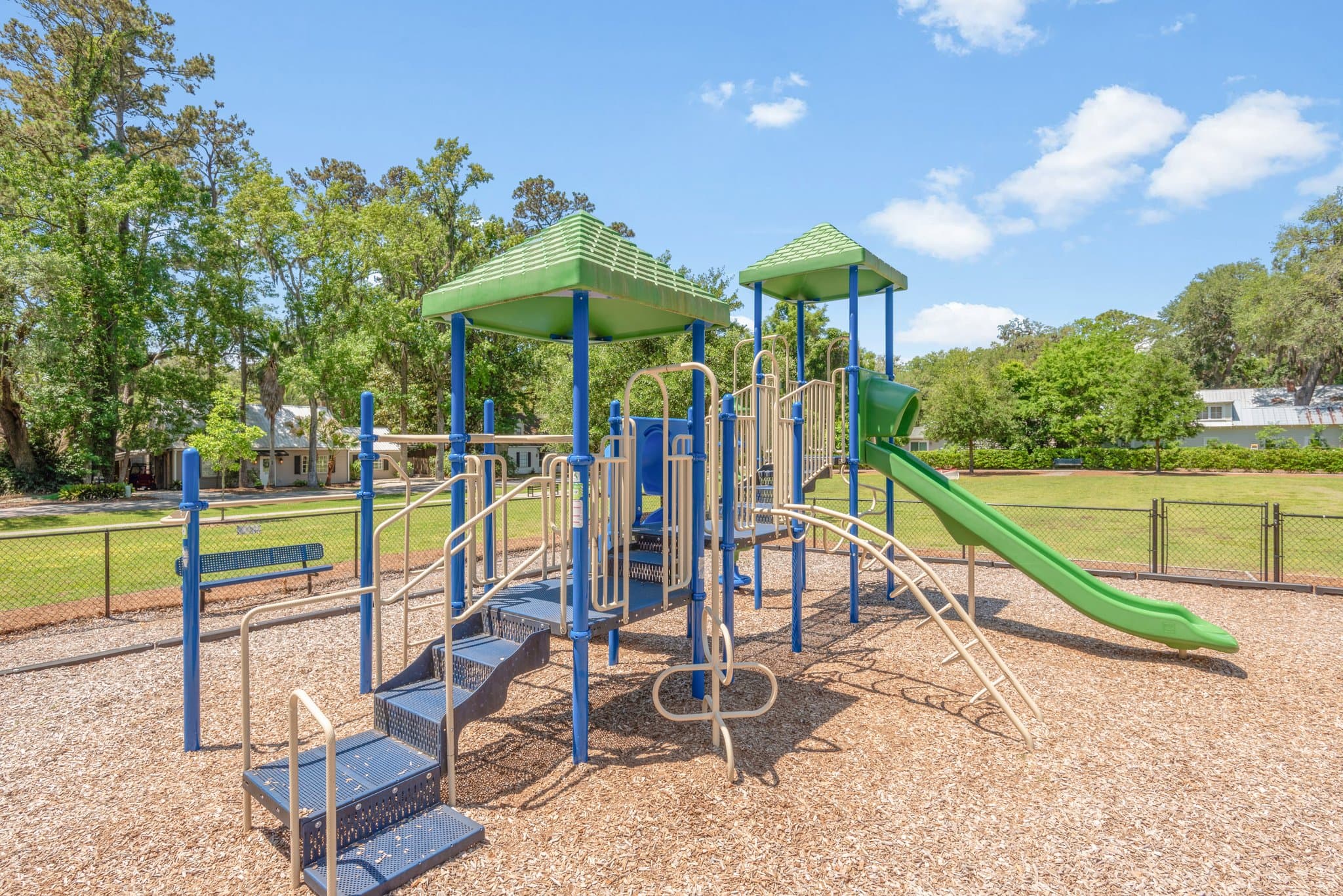 Saint Simons Island House: 417 Holly St