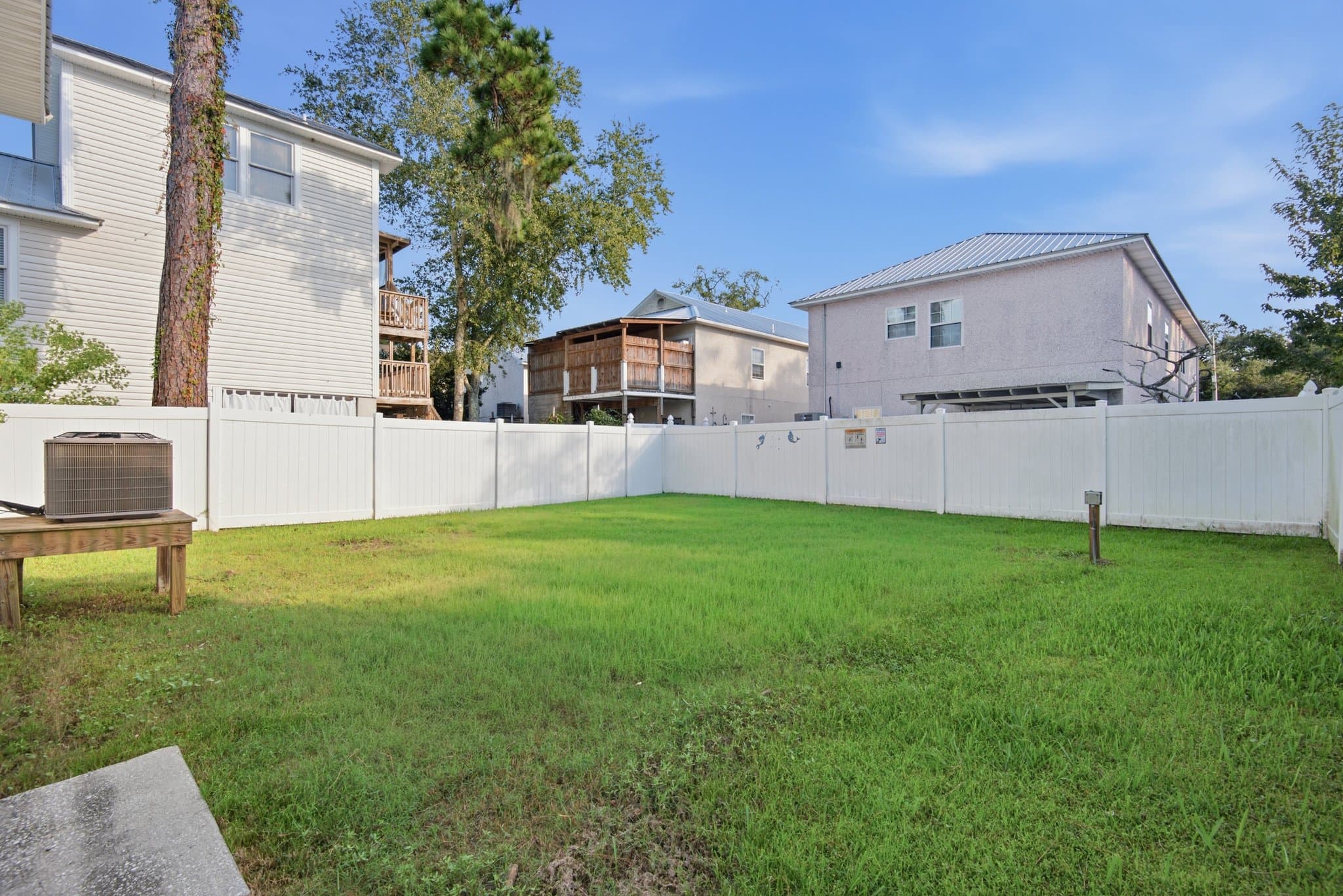 Saint Simons Island House: 417 Holly St