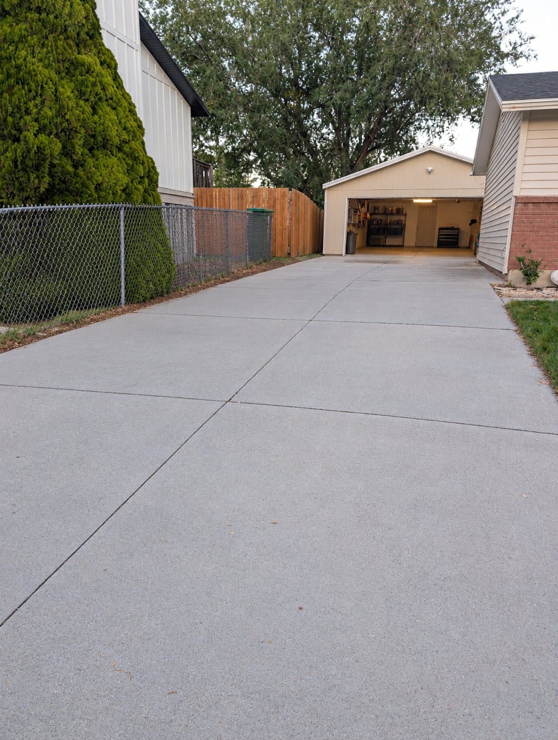 Salt Lake City House: 5485 S Rockford St