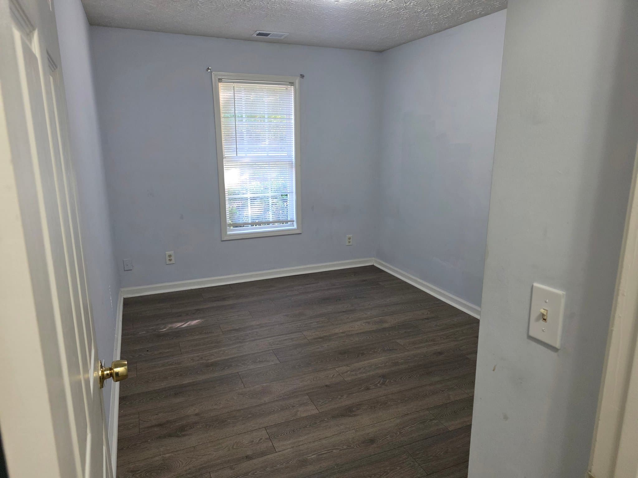 Lawrenceville House: 1135 Old Snellville Hwy