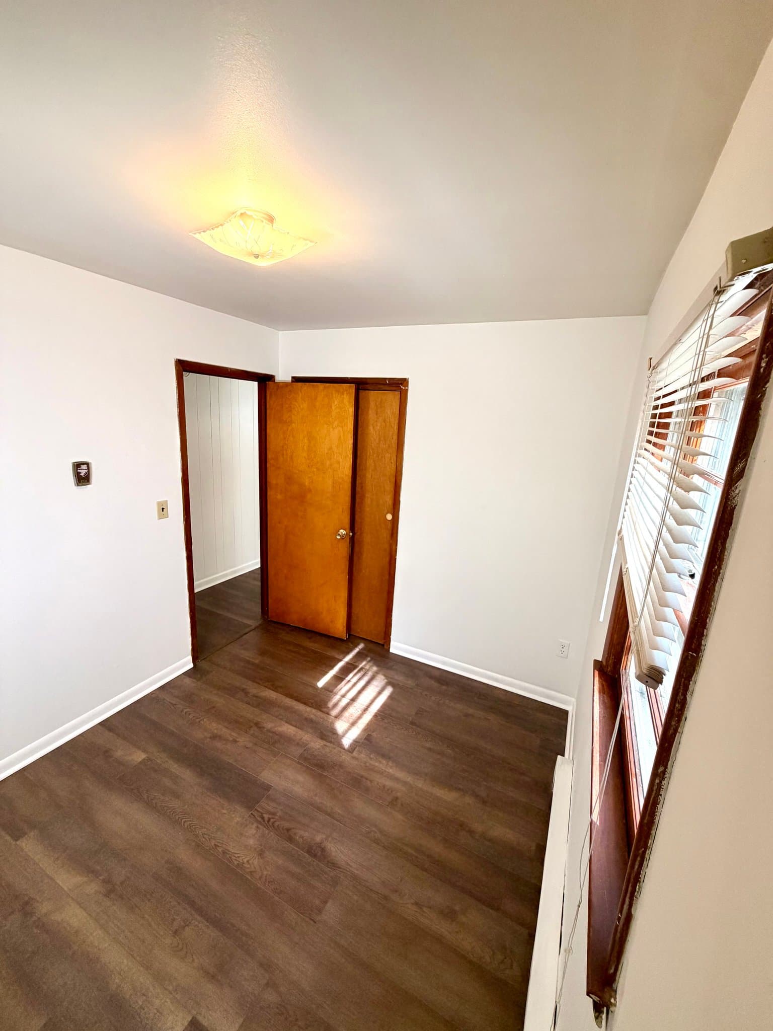 Englishtown House: 32 herbert