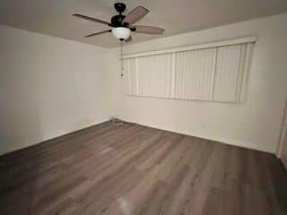 Inglewood Townhome: 650 E Nutwood Ave