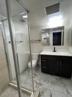 Inglewood Townhome: 650 E Nutwood Ave
