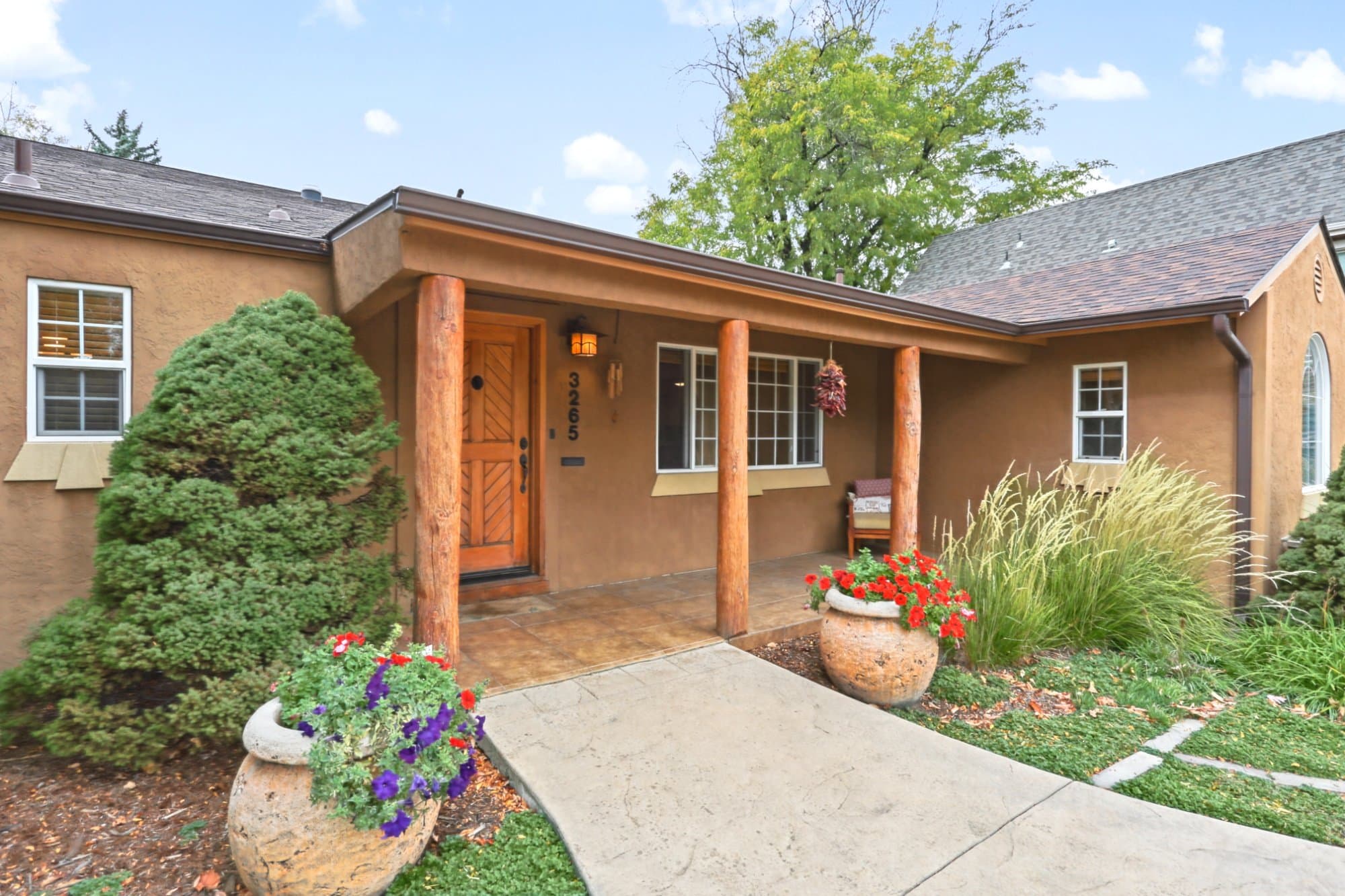 Denver House: 3265 S Ash St
