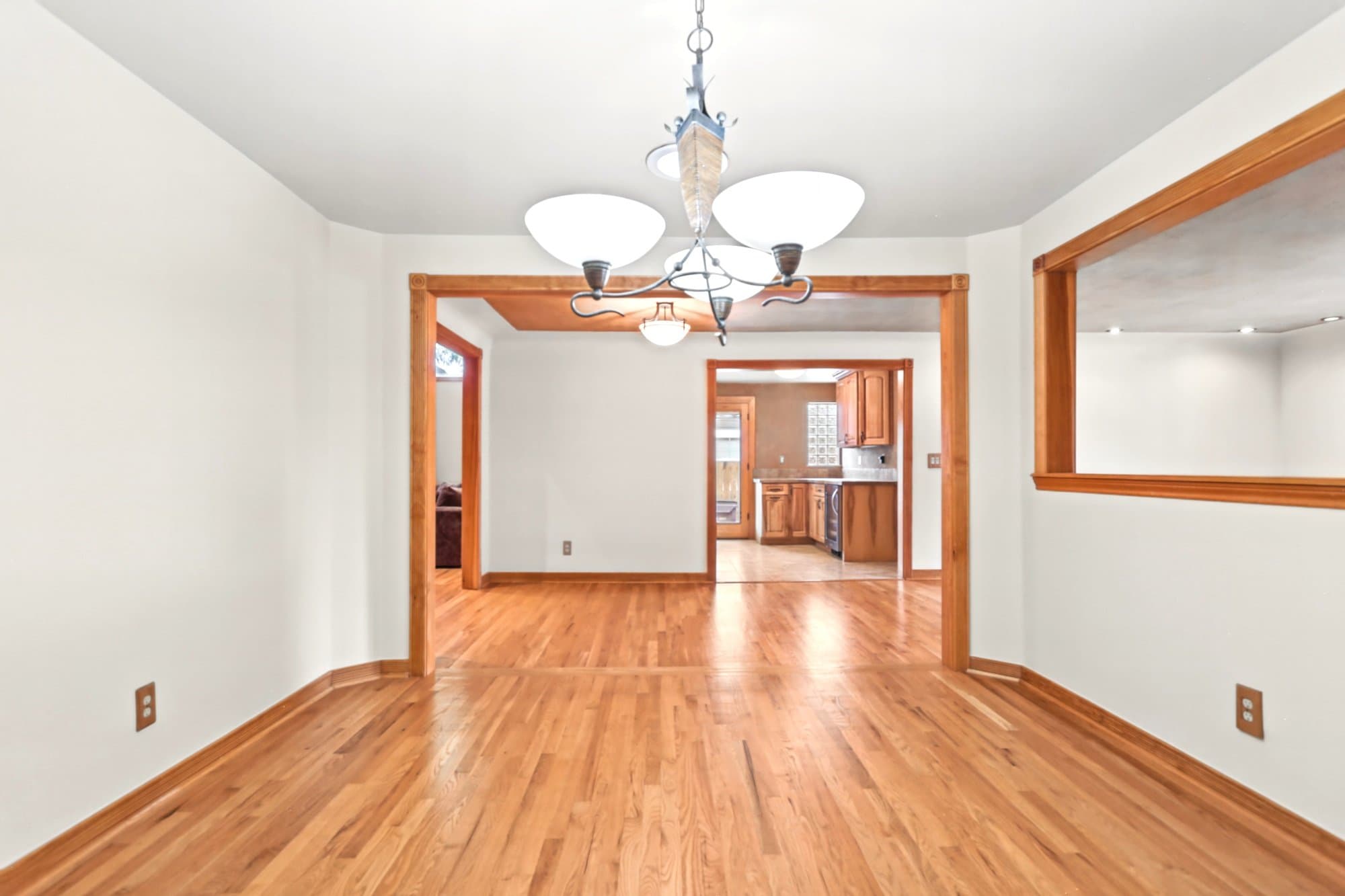 Denver House: 3265 S Ash St