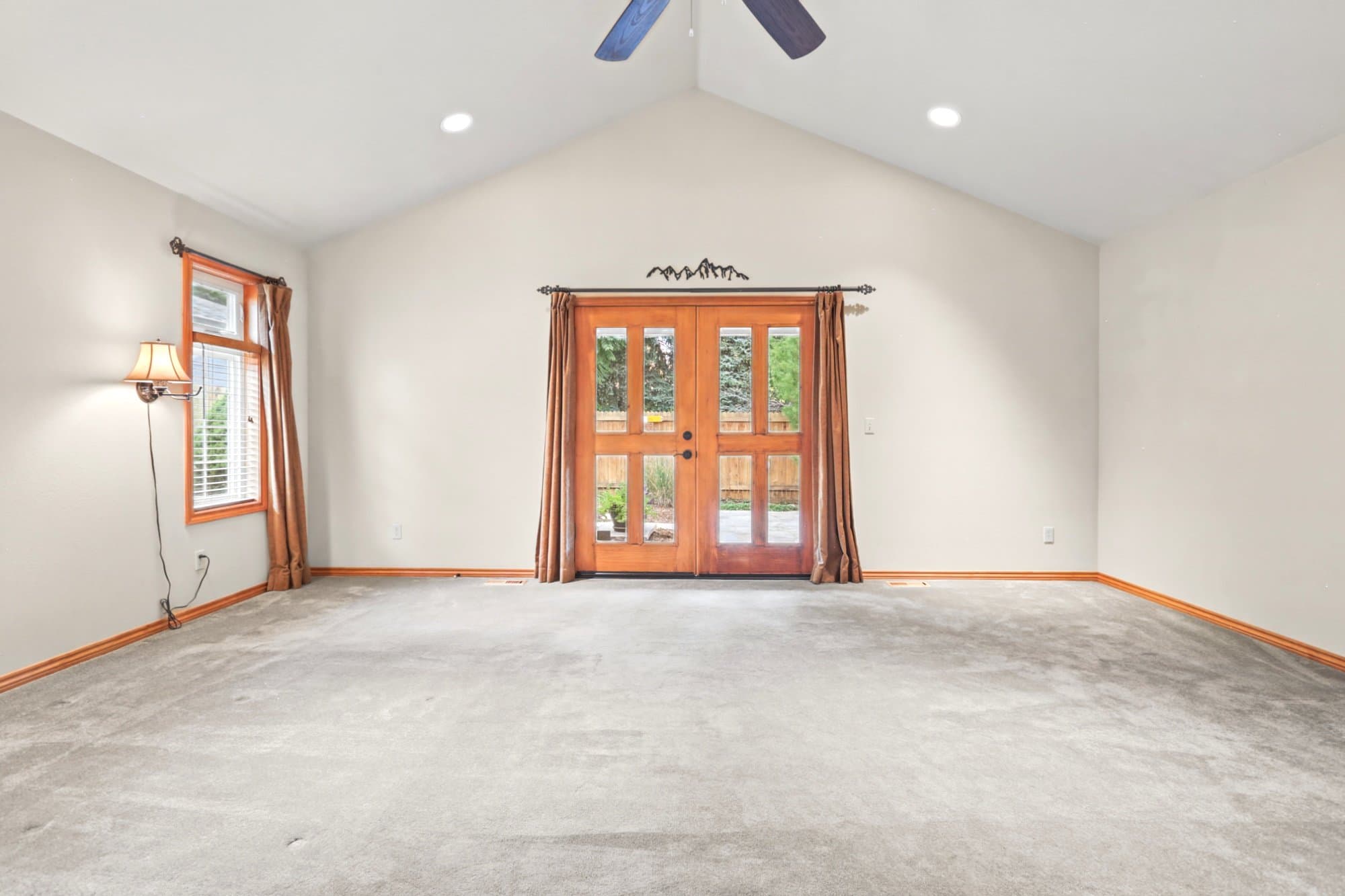 Denver House: 3265 S Ash St