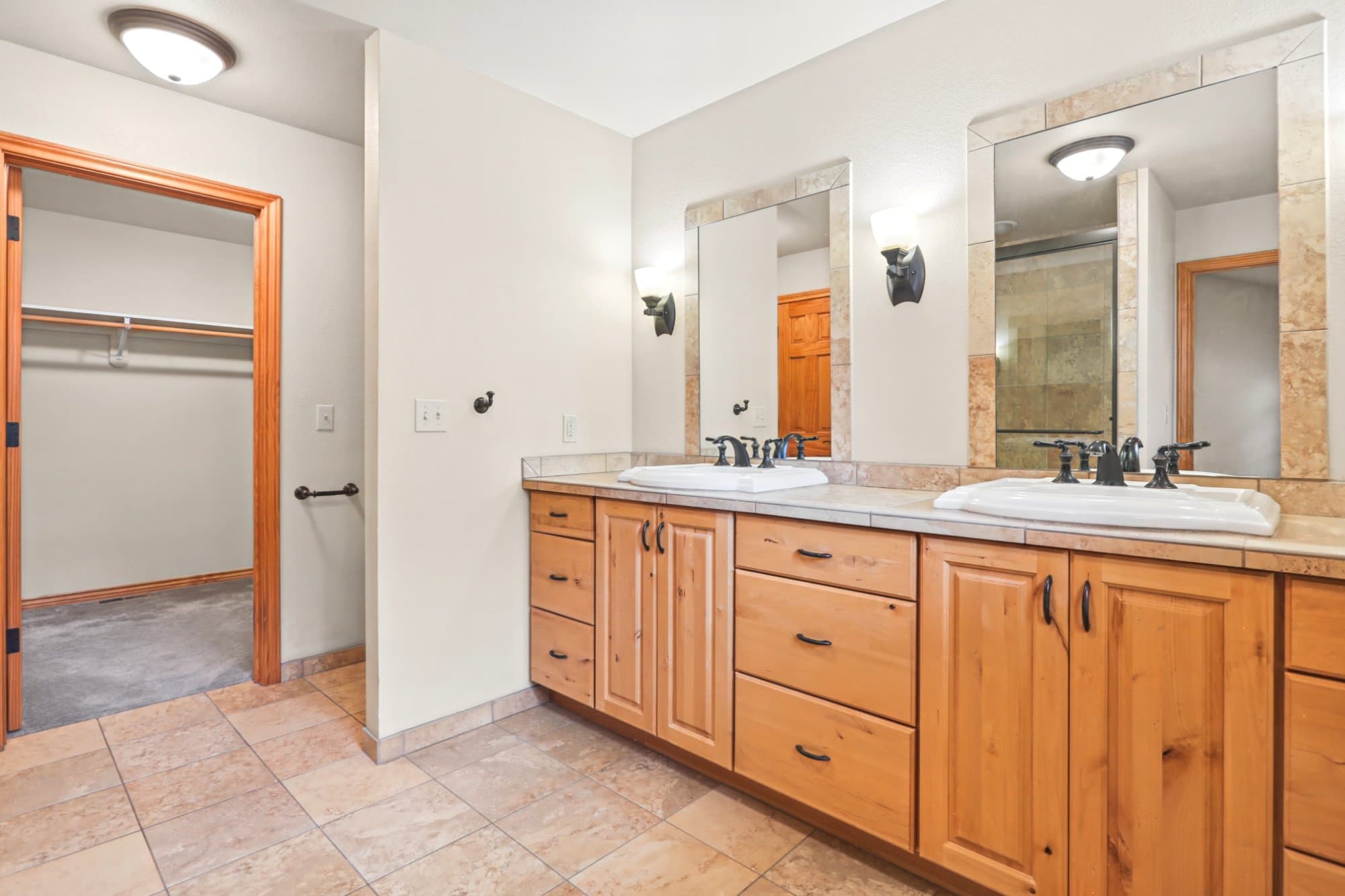 Denver House: 3265 S Ash St