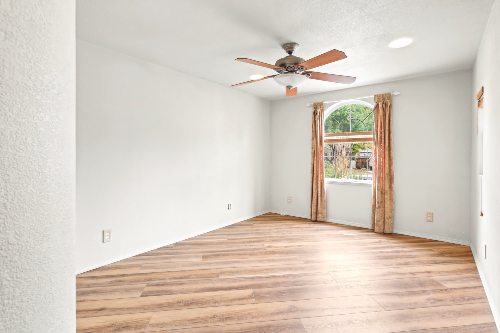Denver House: 3265 S Ash St