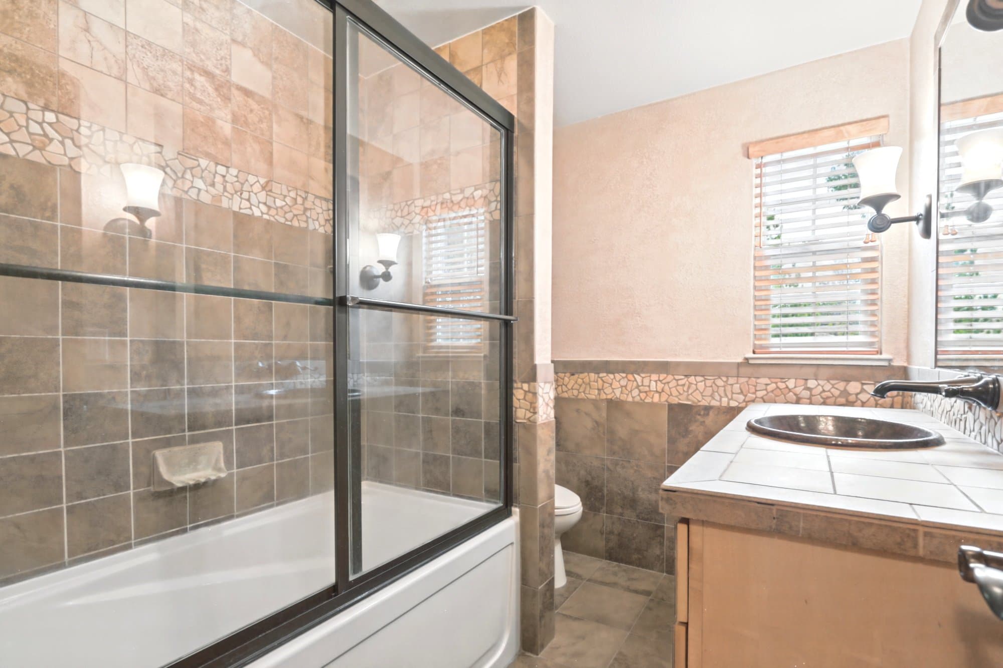 Denver House: 3265 S Ash St