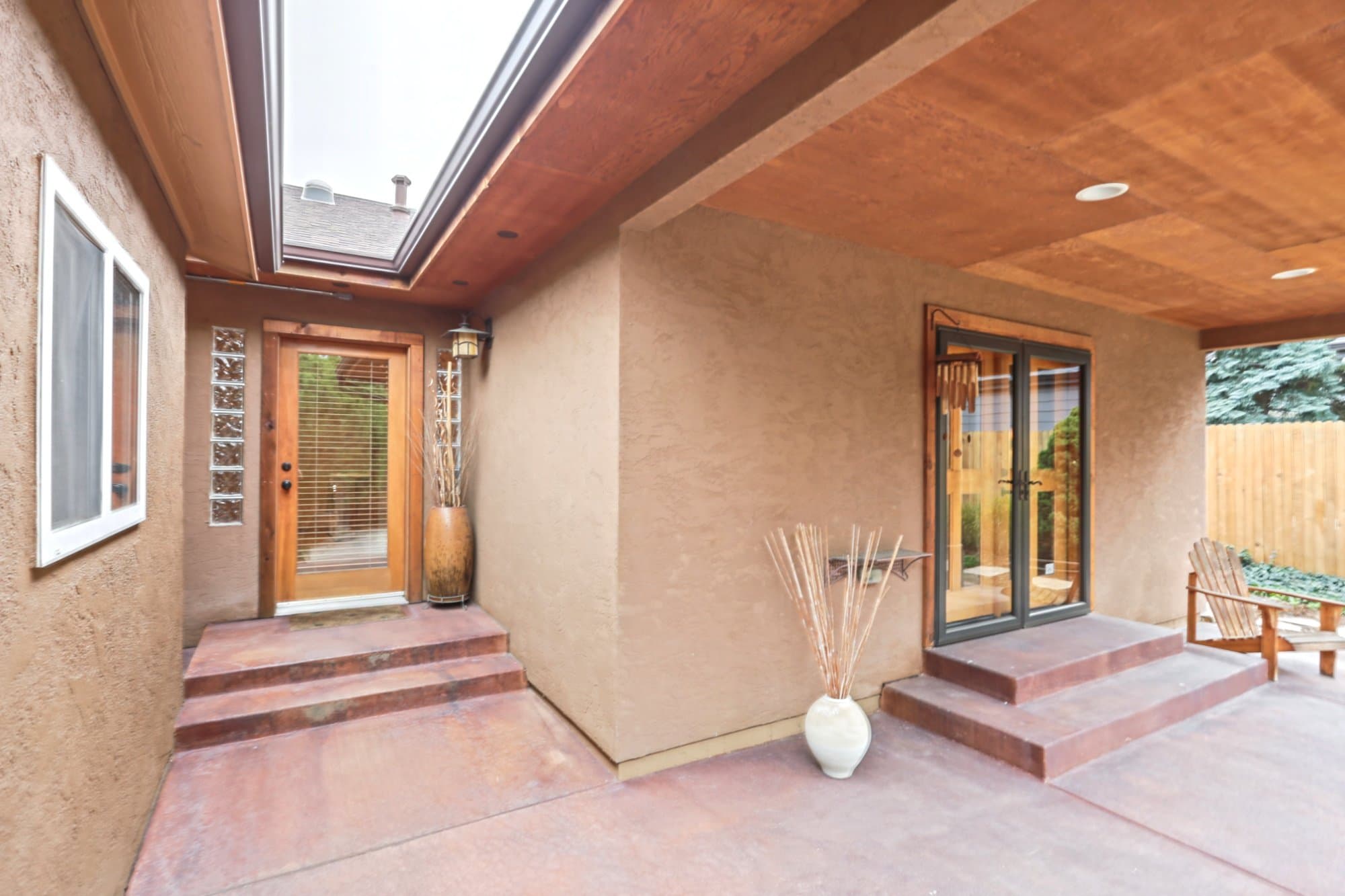 Denver House: 3265 S Ash St