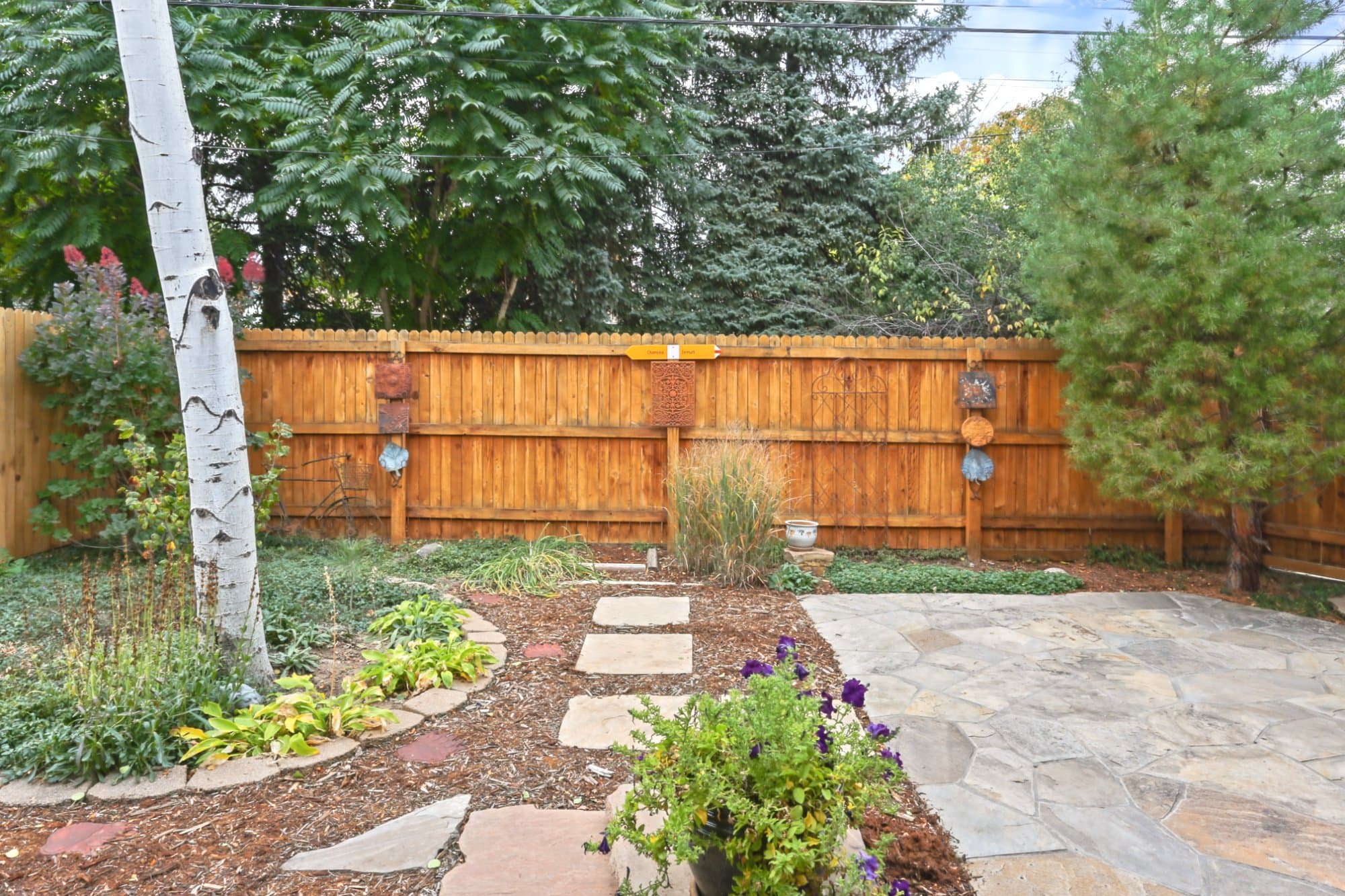 Denver House: 3265 S Ash St