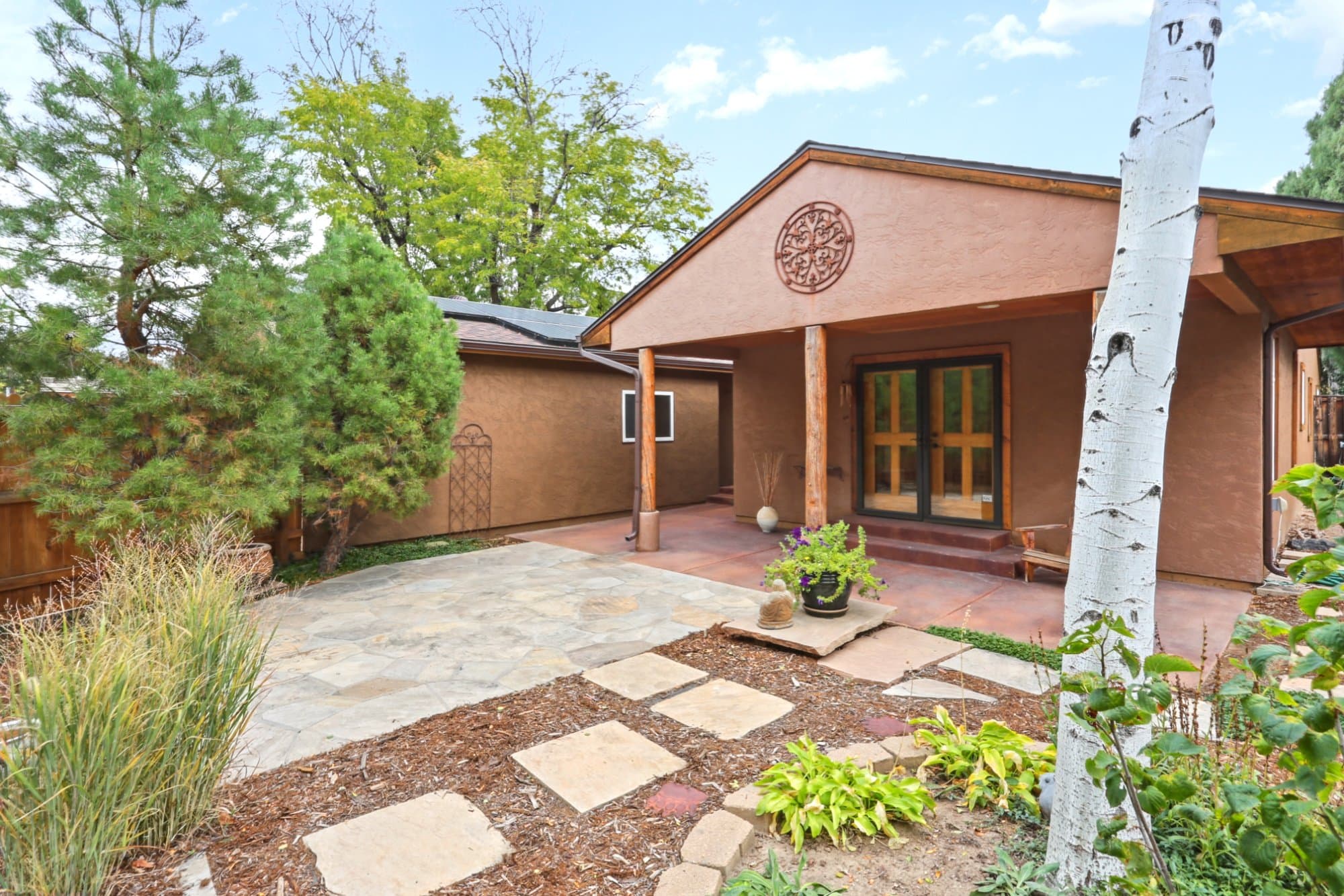 Denver House: 3265 S Ash St