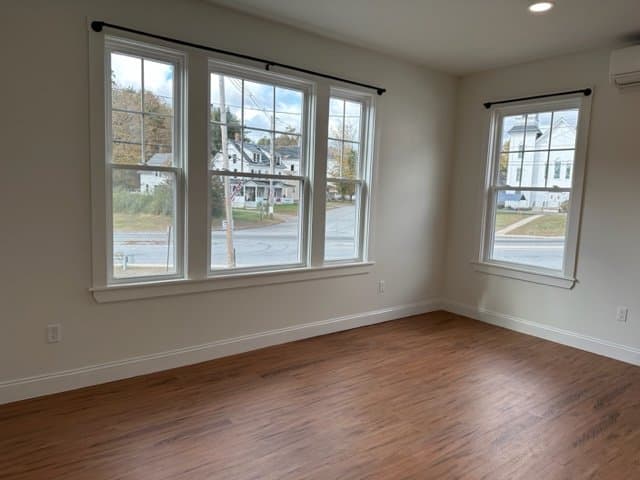 Porter Apartment: 1 Bridge St