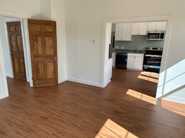 Porter Apartment: 1 Bridge St