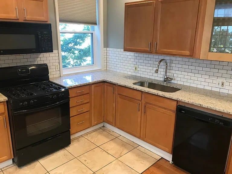Washington Single Room: 1360 Girard St NW