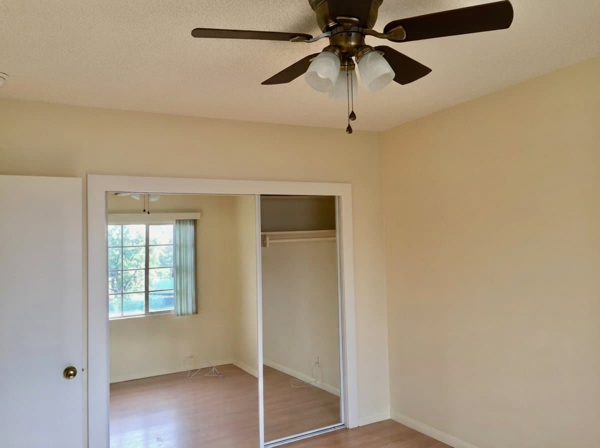 Glendale Apartment: 312 E Stocker St