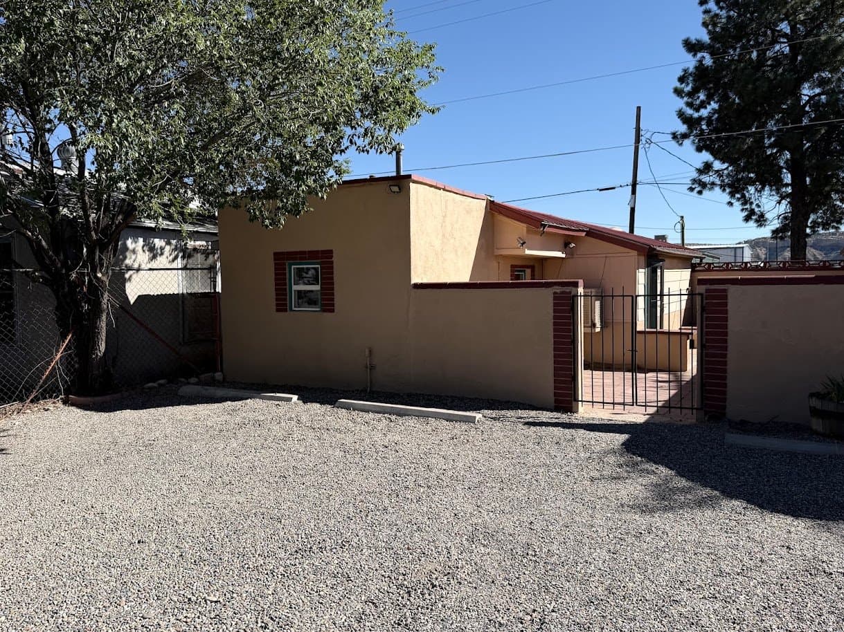 Farmington Multiplex: 609 W Animas St