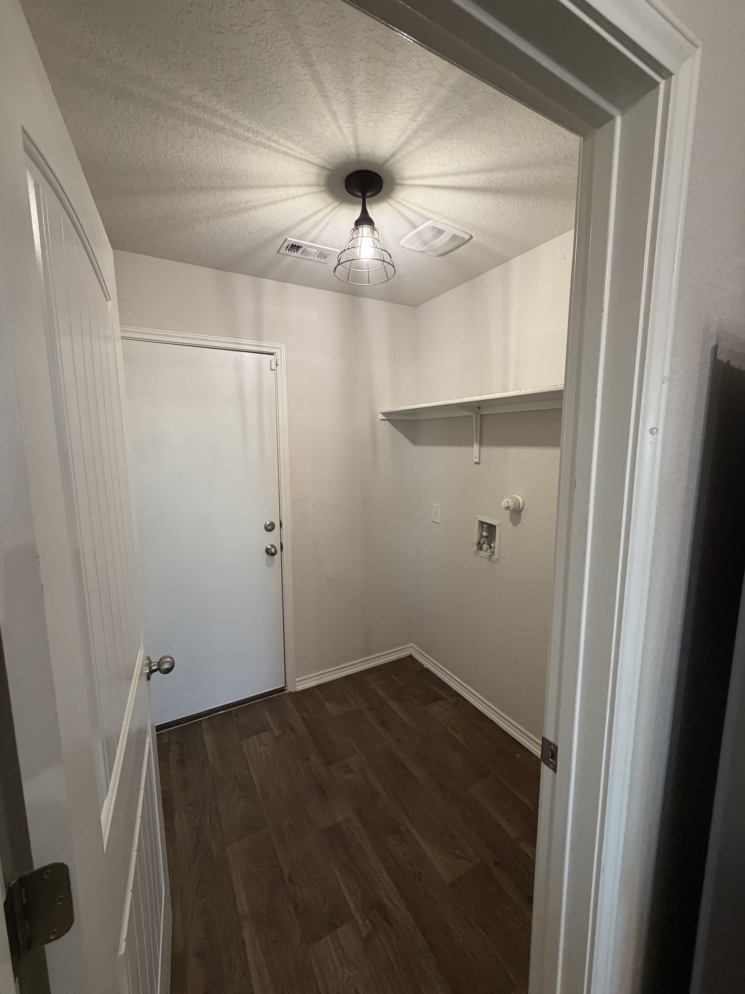San Antonio House: 9714 Hayden Sedge