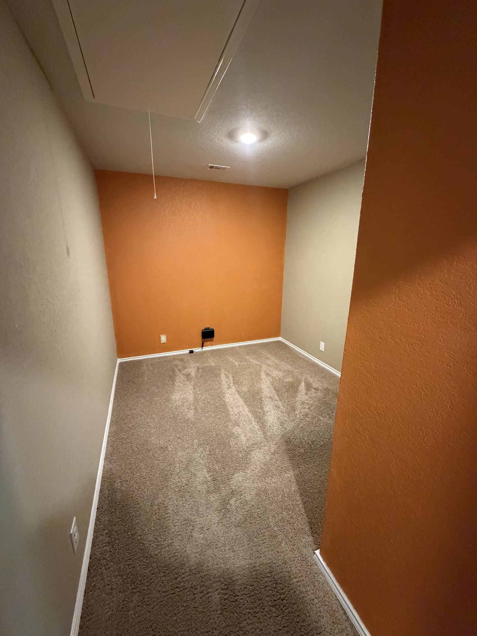 San Antonio House: 9714 Hayden Sedge