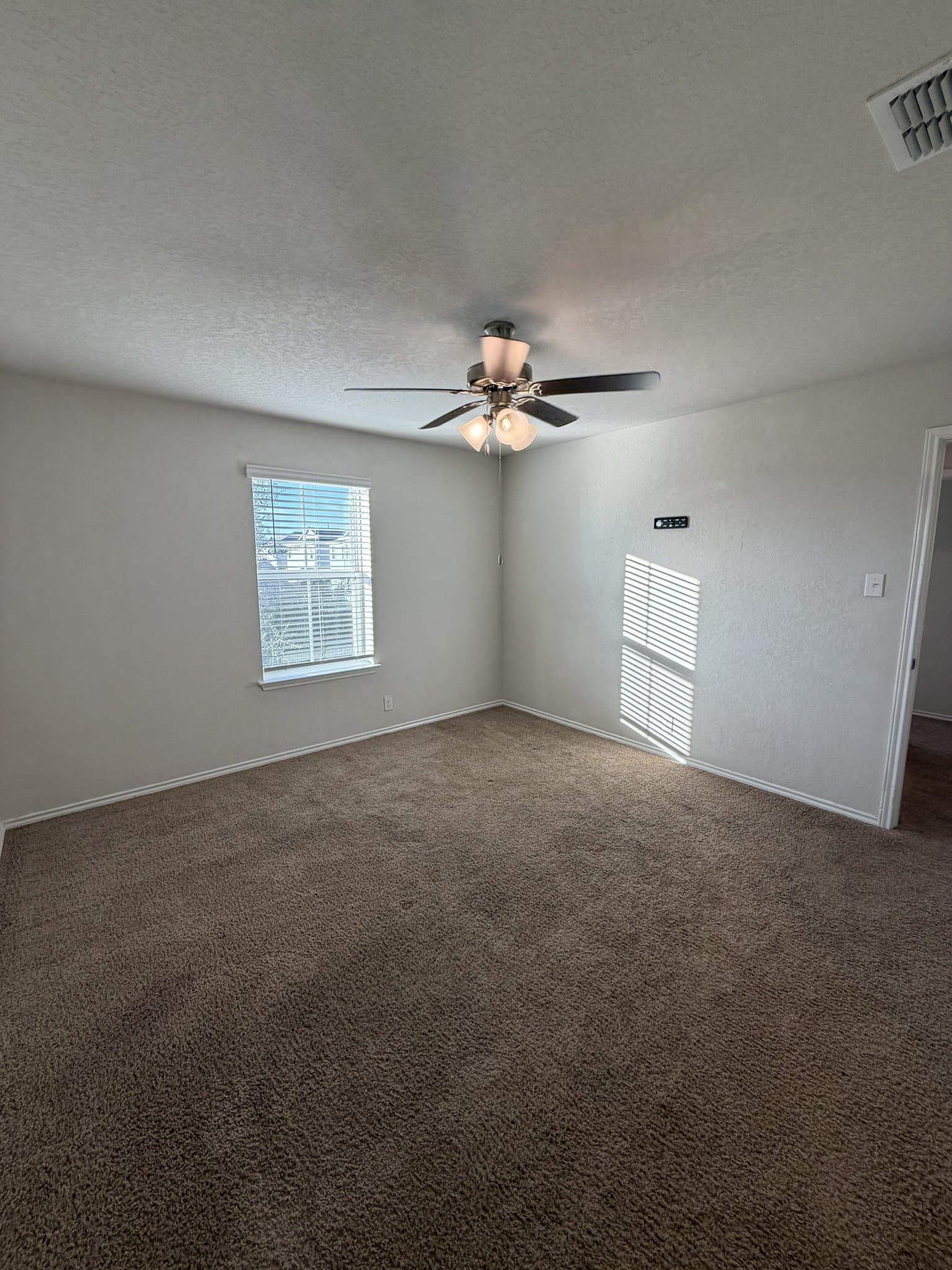 San Antonio House: 9714 Hayden Sedge