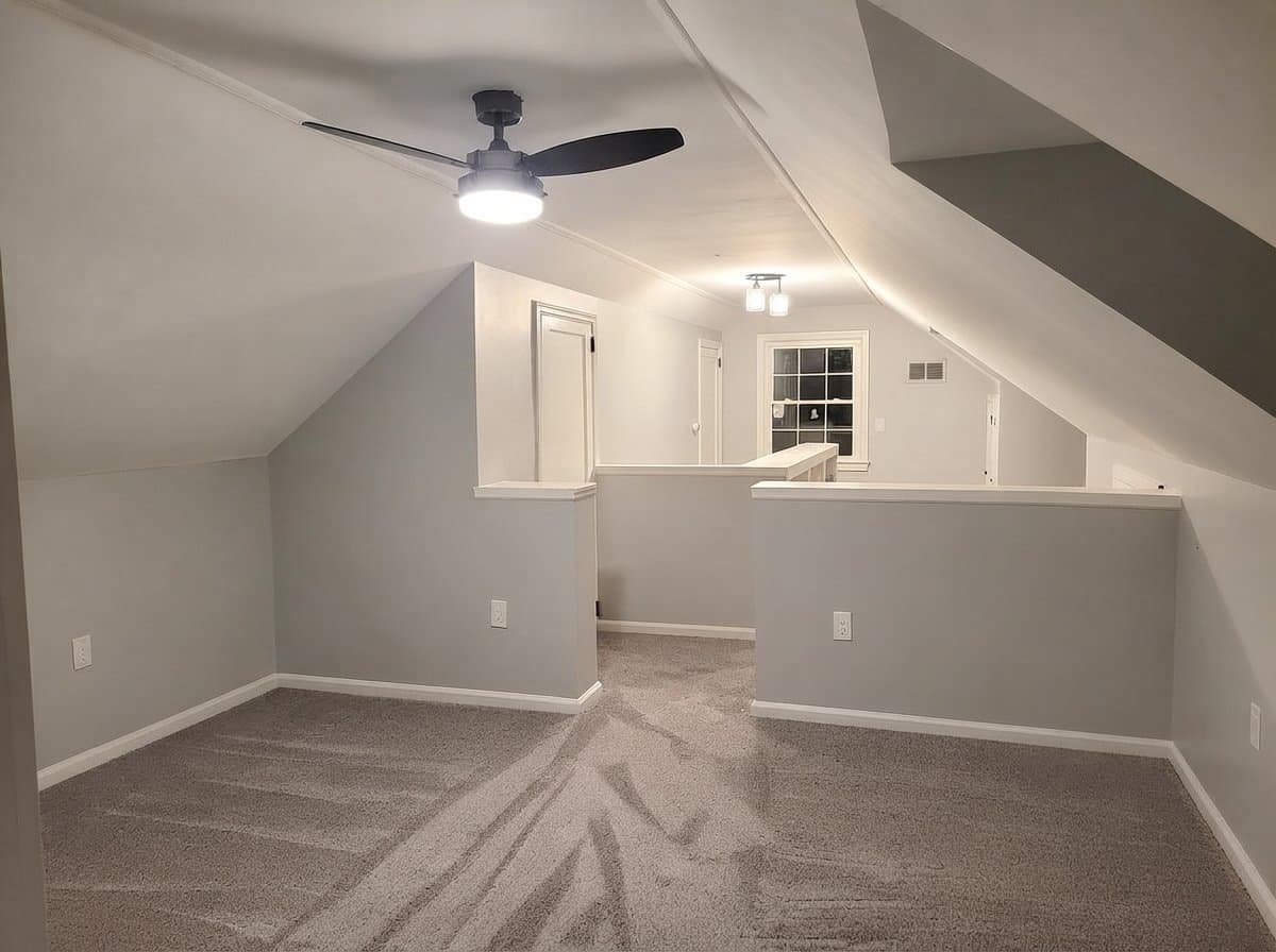 Little Silver House: 62 Standish Rd
