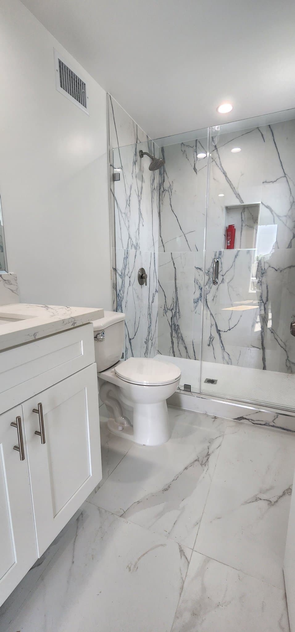 Los Angeles Townhome: 2407 S Redondo Blvd
