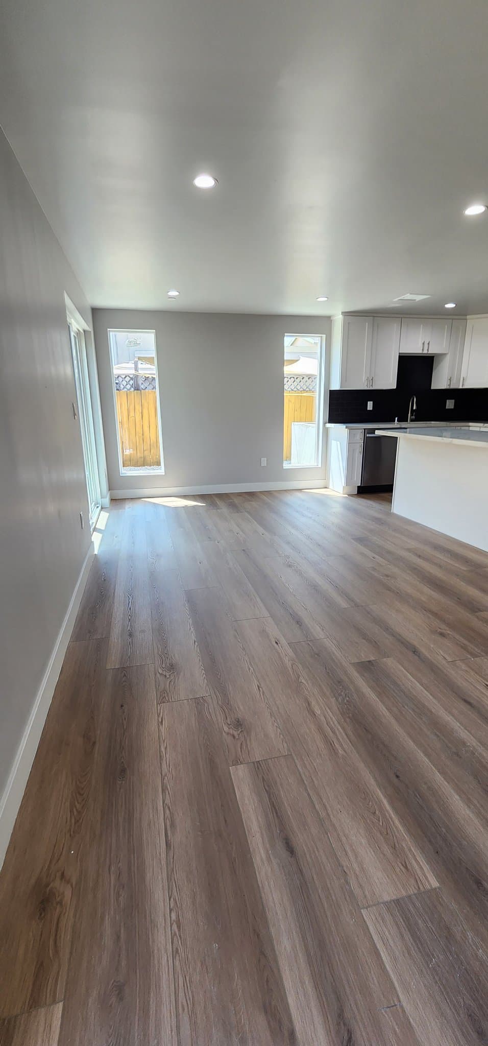 Los Angeles Townhome: 2407 S Redondo Blvd