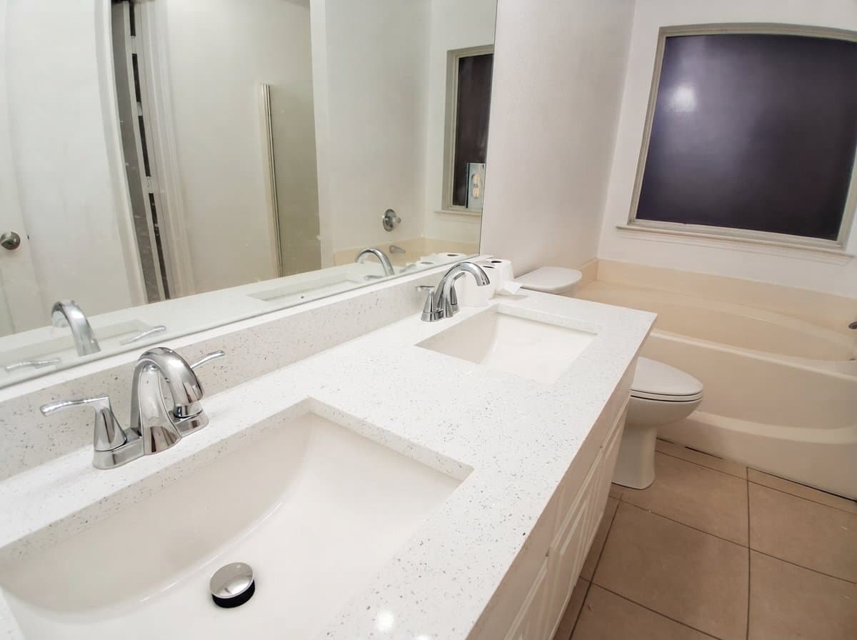 Fort Worth House: 2356 Penwell Dr