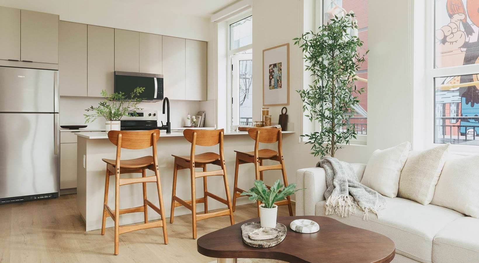Chicago Condo: 859 West North Avenue