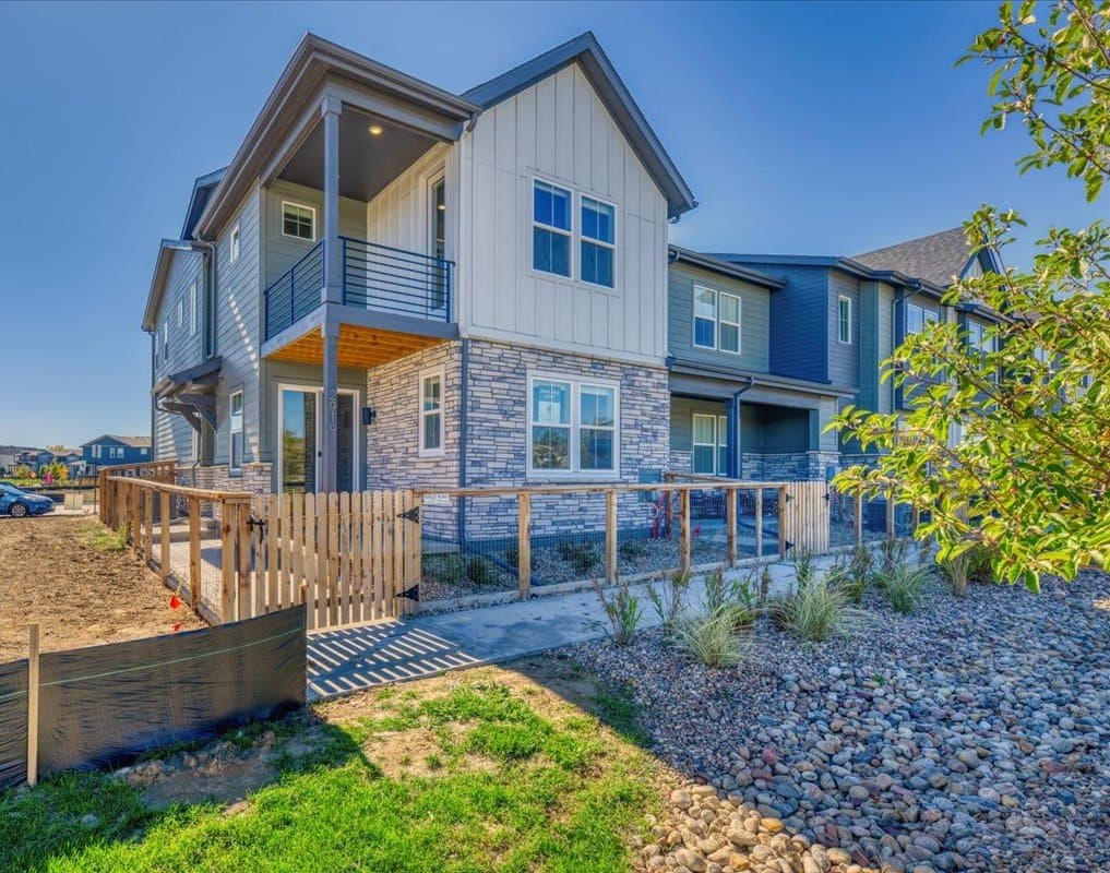 Denver Townhome: 2919 E 103rd Dr
