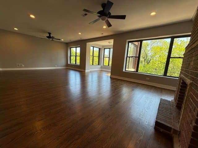 Chicago Apartment: 914 W Gordon Ter