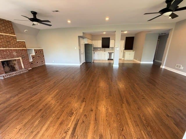 Chicago Apartment: 914 W Gordon Ter