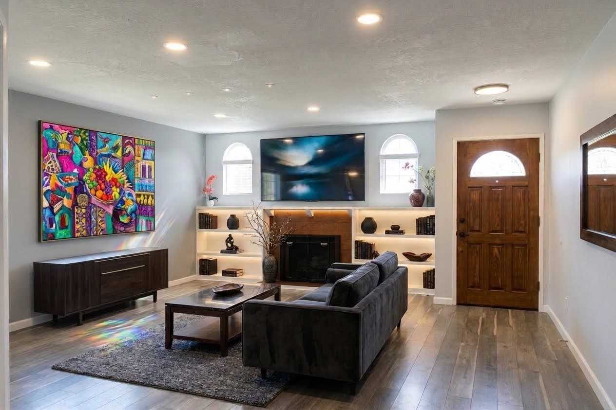 Huntington Beach House: 6941 Cumberland Dr