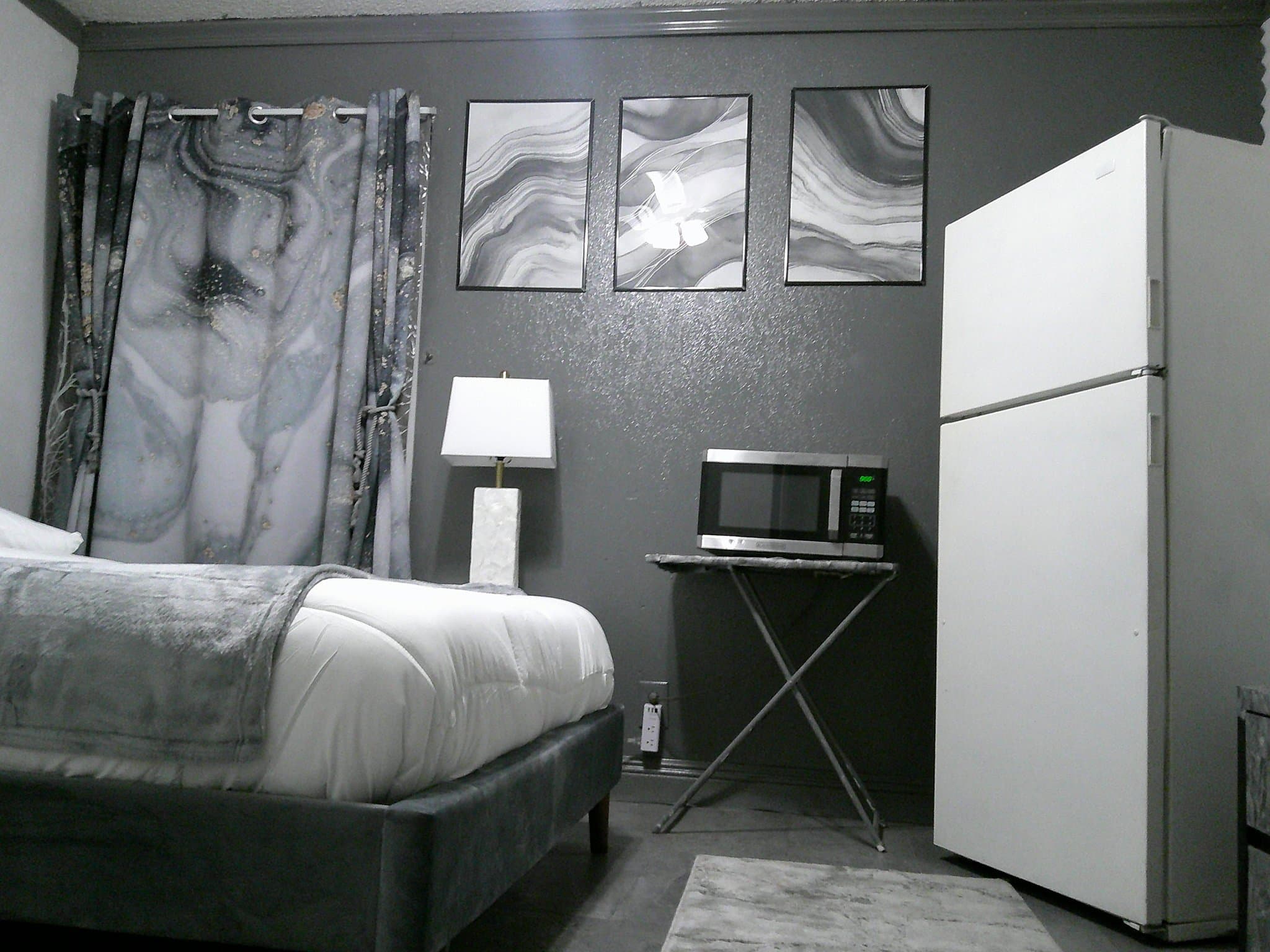 Fresno Single Room: 2380 S Bardell Ave