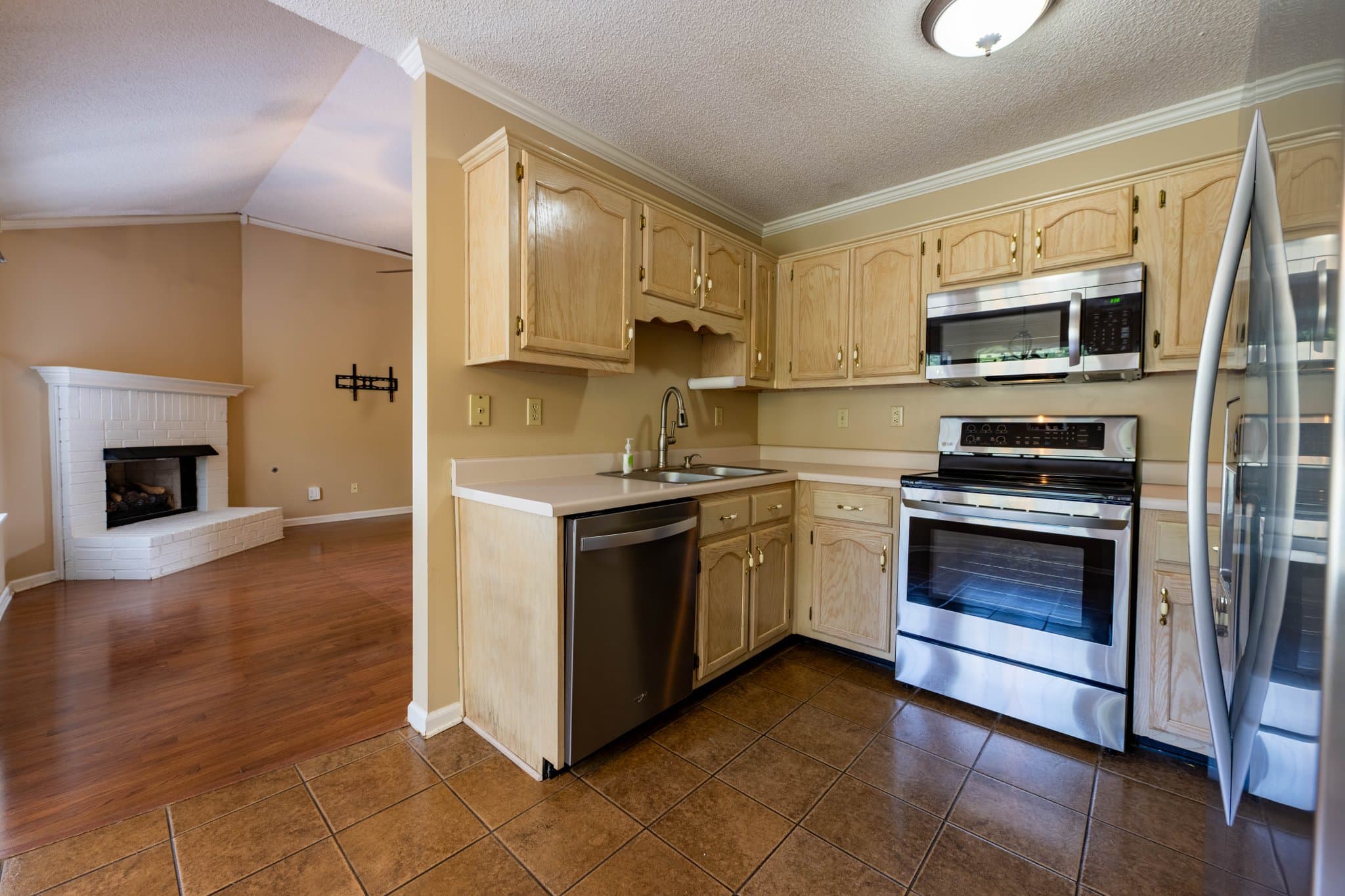 Lakeland Other: 9590 Daly Dr