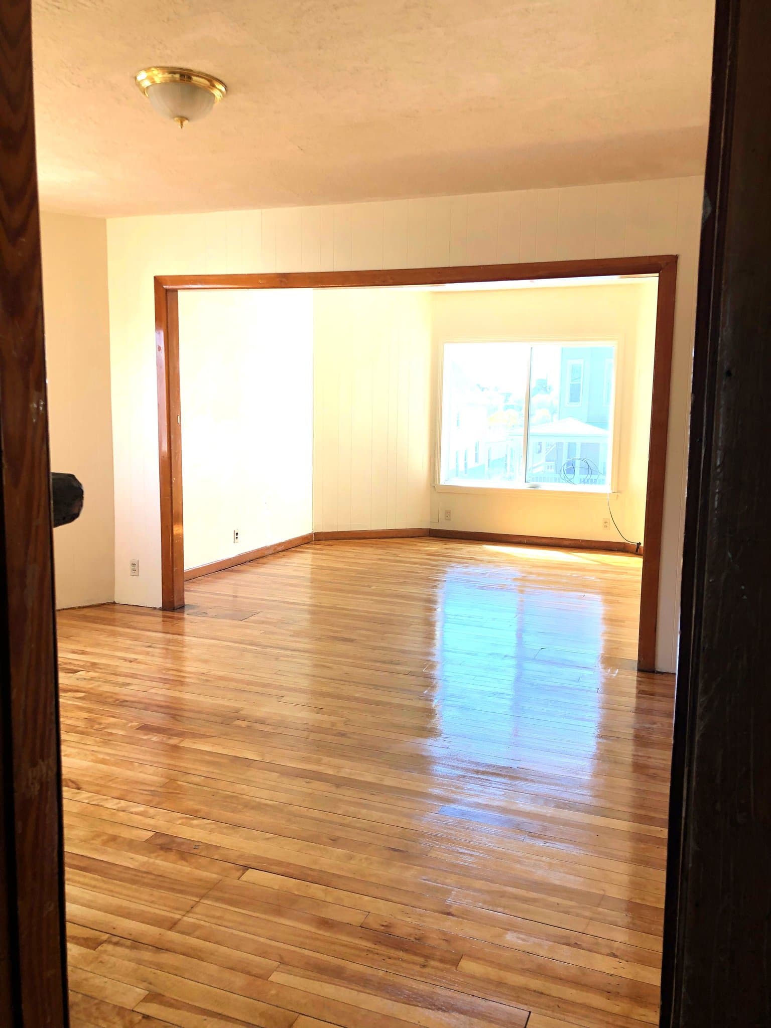 Worcester Apartment: 48 Plantation St.