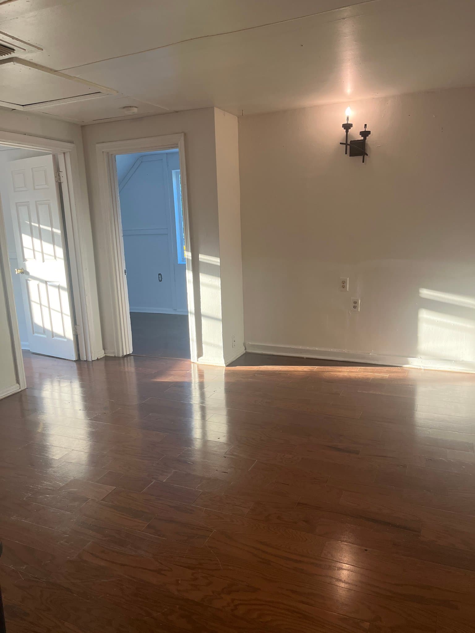 St Petersburg Apartment: 5609 61st n