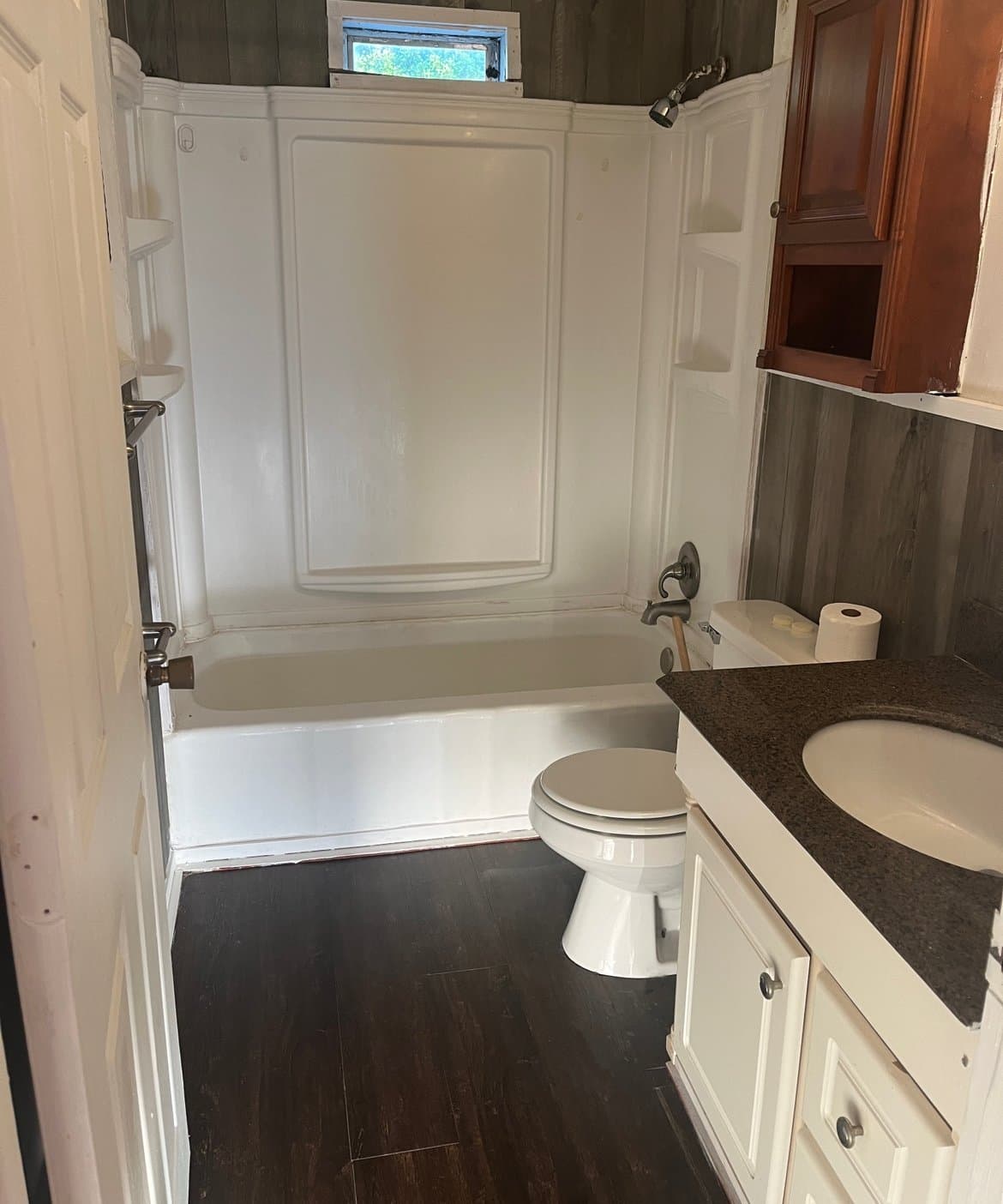 St Petersburg Apartment: 5609 61st n