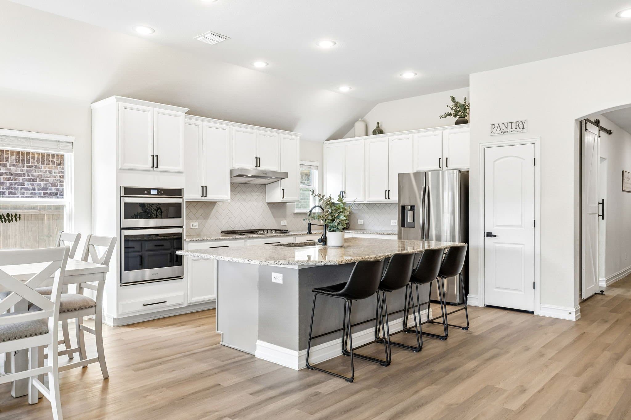 Haslet House: 929 Crest Breeze Dr