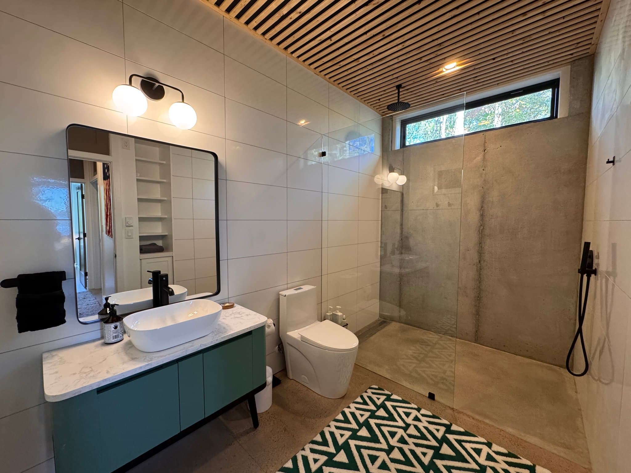 Gainesville House: 5135 Laurel Drive