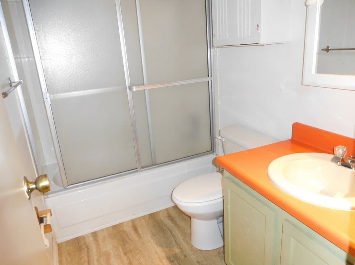 Golden Condo: 1250 Golden Cir